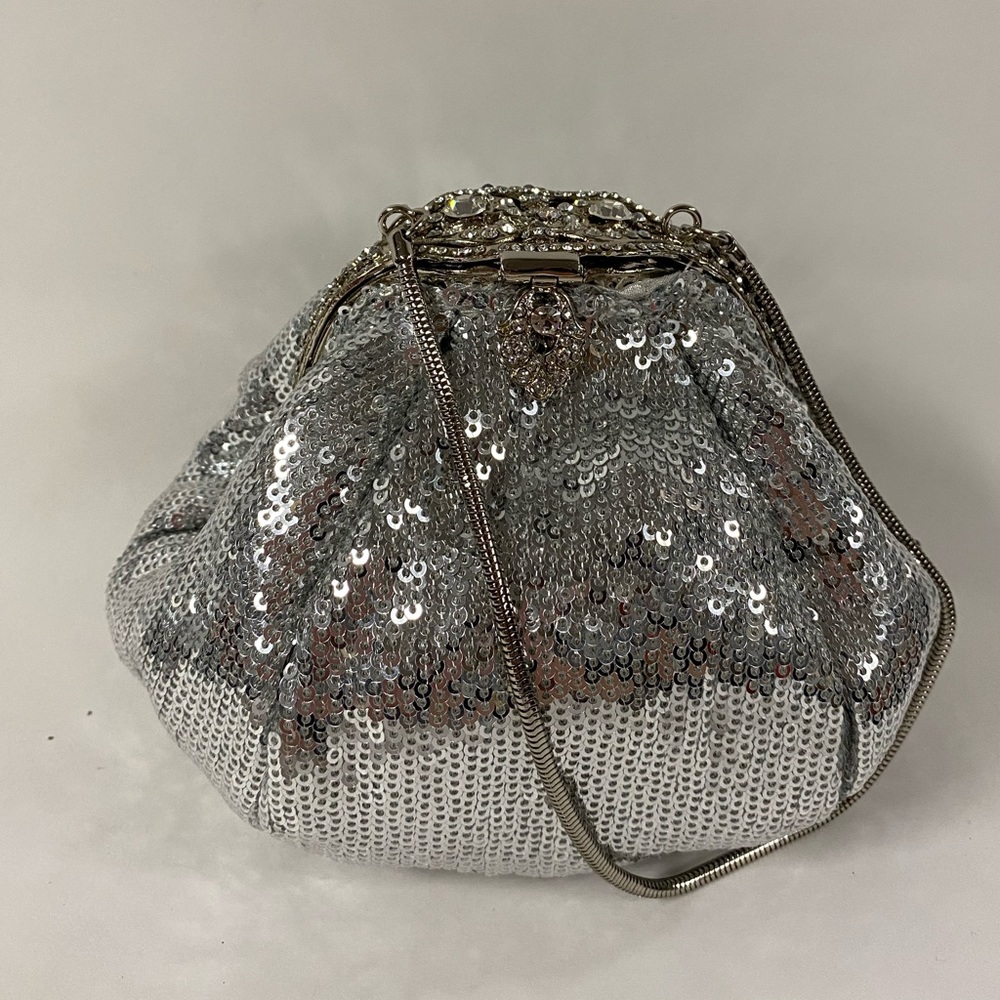 Small silver sequin evening pouch with handle